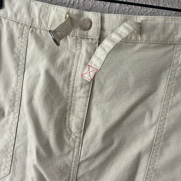 Women’s L.L. Bean Coolmax Utility Skirt, Size 16 Petite, khaki - Picture 2 of 4